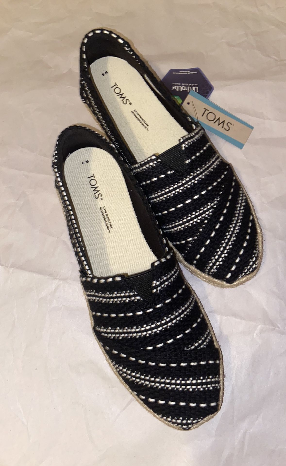 NEW TOMS Women's Alpargata Rope Espadrille Slip-On Flats Black and White Size 9