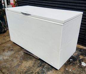 61" commercial chest Freezer. Deep freezer. Frozen foods