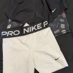 Nike Pro