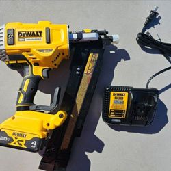 DEWALT 20V MAX XR Lithium-Ion Cordless Brushless 2-Speed 21° Plastic Collated Framing Nailer with 4.0Ah Battery and Charger