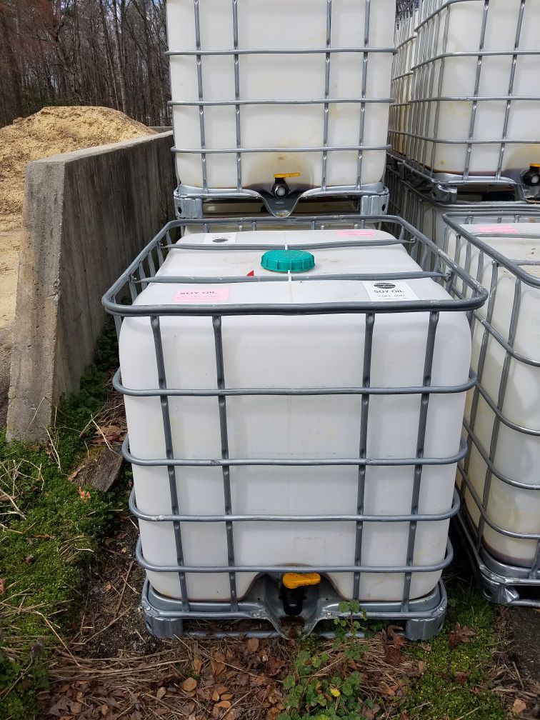 Caged Totes 250 gal 1000L