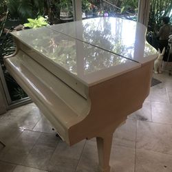 Shafer and Sons Baby Grand Piano 