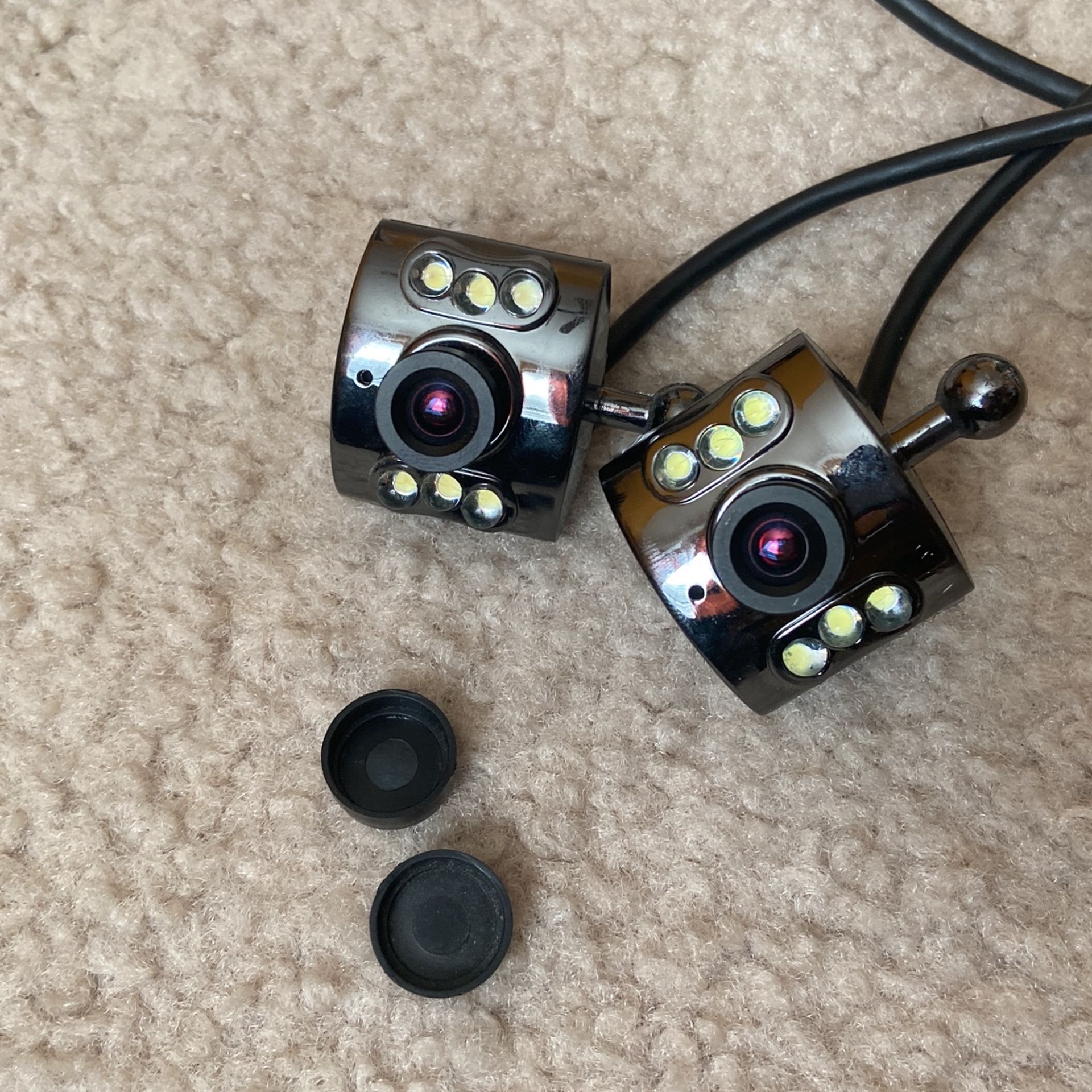 Pair Of Cameras With Lights Works Perfectly