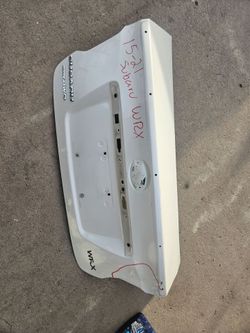 Subaru wrx trunk oem  15 to 21 cajuela
