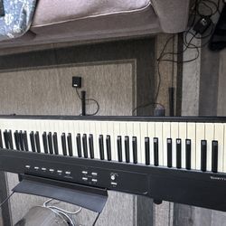 KEYBOARD 🎹  88 KEYS 🎹 PIANO WILLIAMS 3 LEGATO COMES WITH STAND 