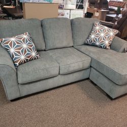 SOFA W/REVERSIBLE CHAISE 