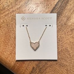 Kendra Scott Ari Heart Necklace 