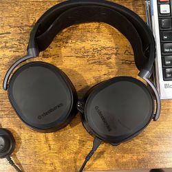 Steelseries Wired Headphones