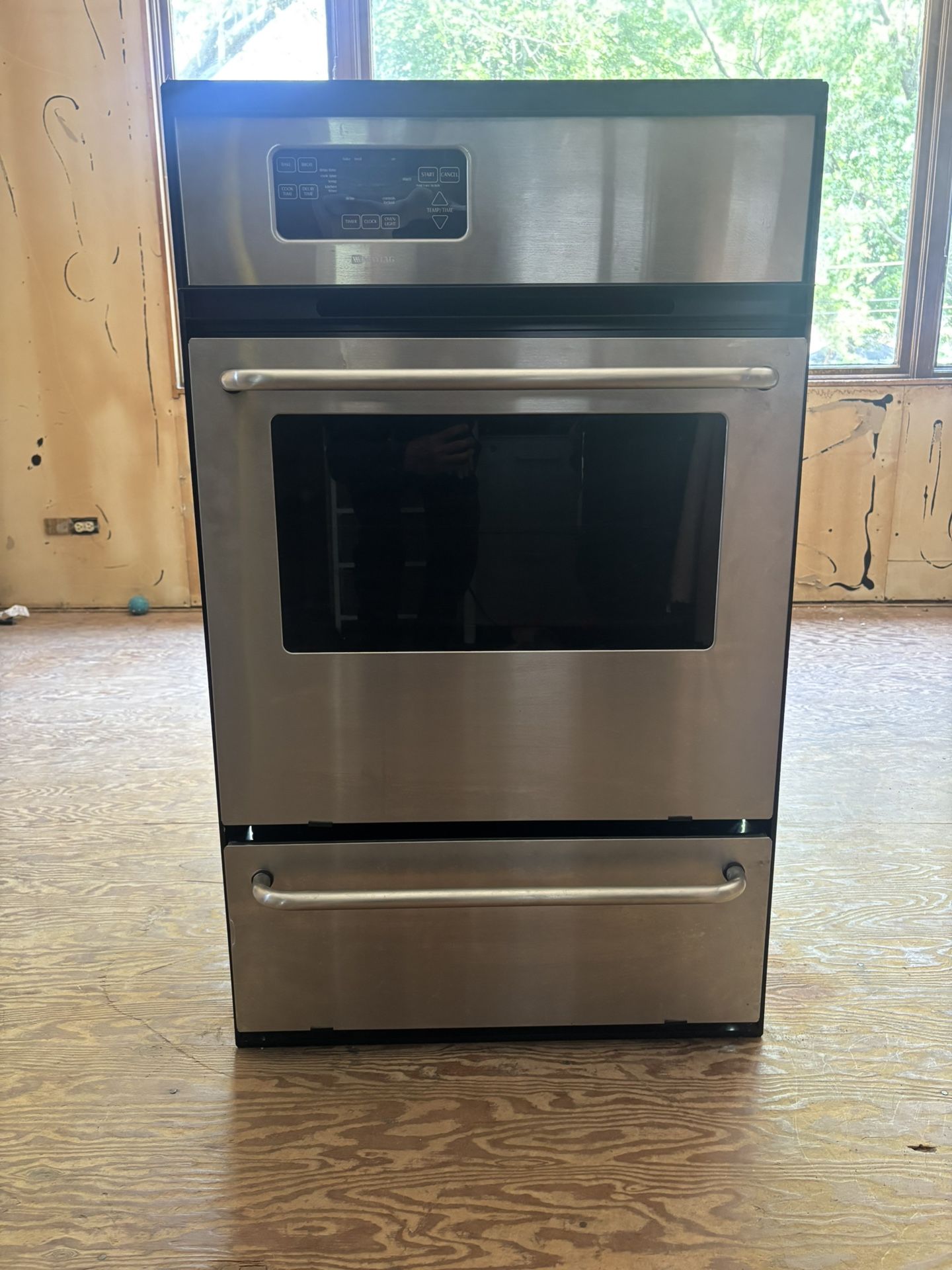 Maytag CWG3100AAS Single Gas Wall Oven