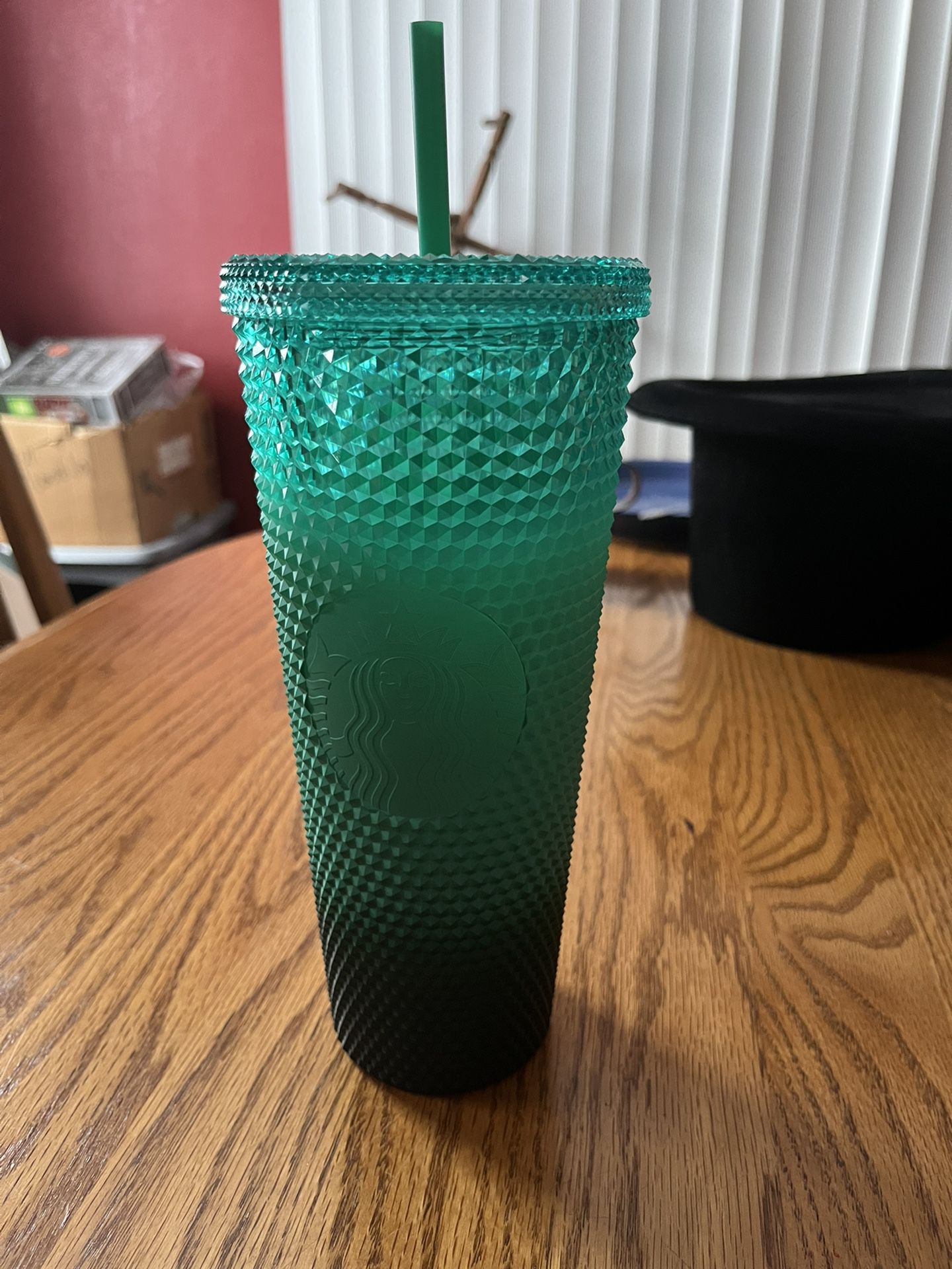 NWT Starbucks Green Ombre Gradient Waxberry Studded Tumbler Cold Cup Venti SKU 011137635