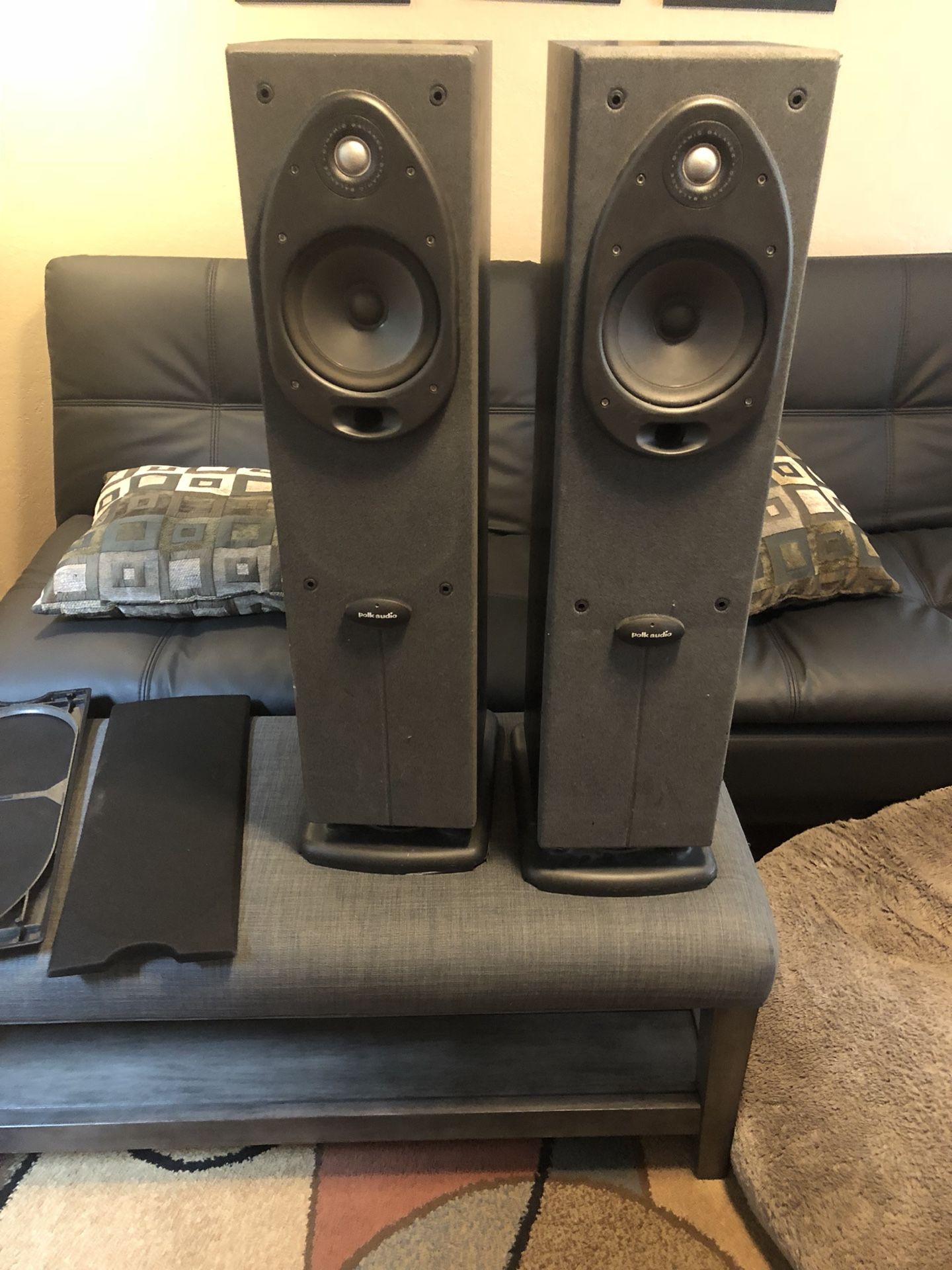Polk Audio RT600 Speakers $50 OBO