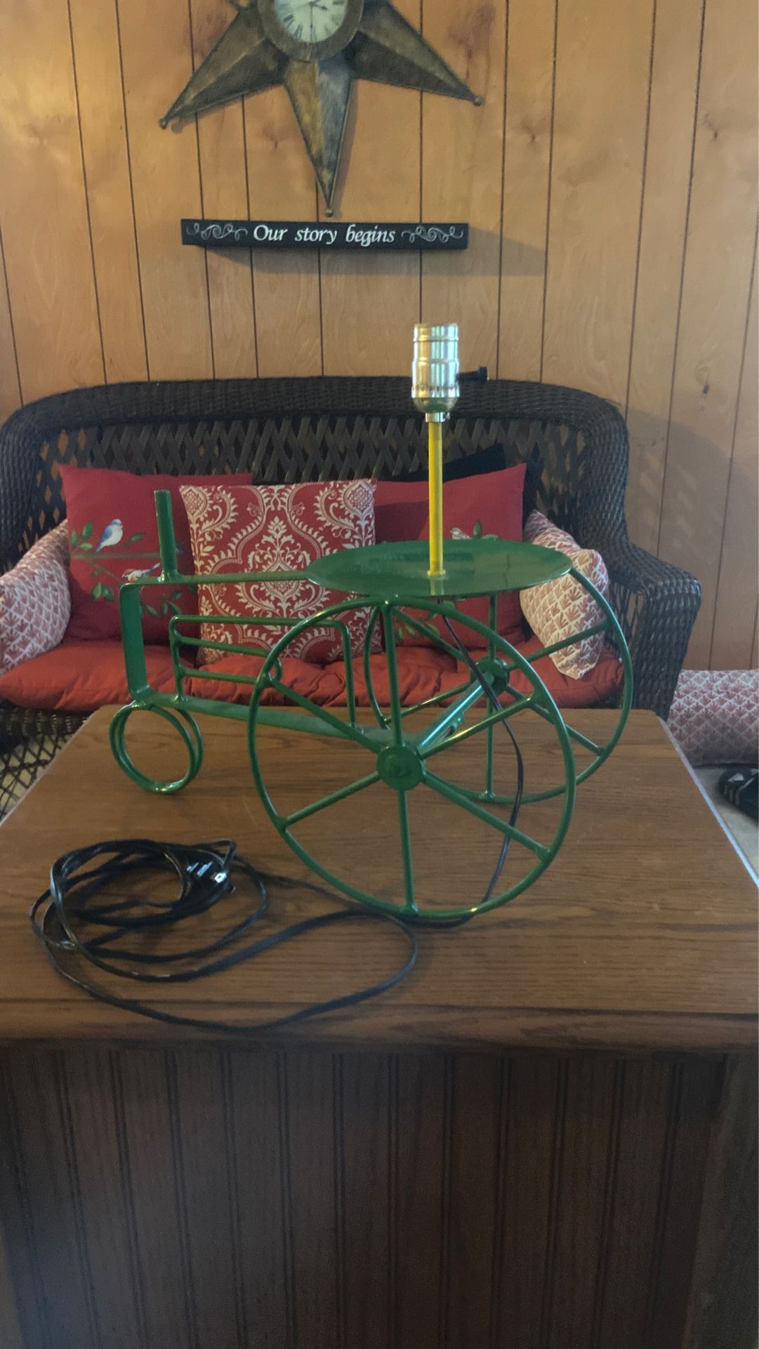 Tractor lamp