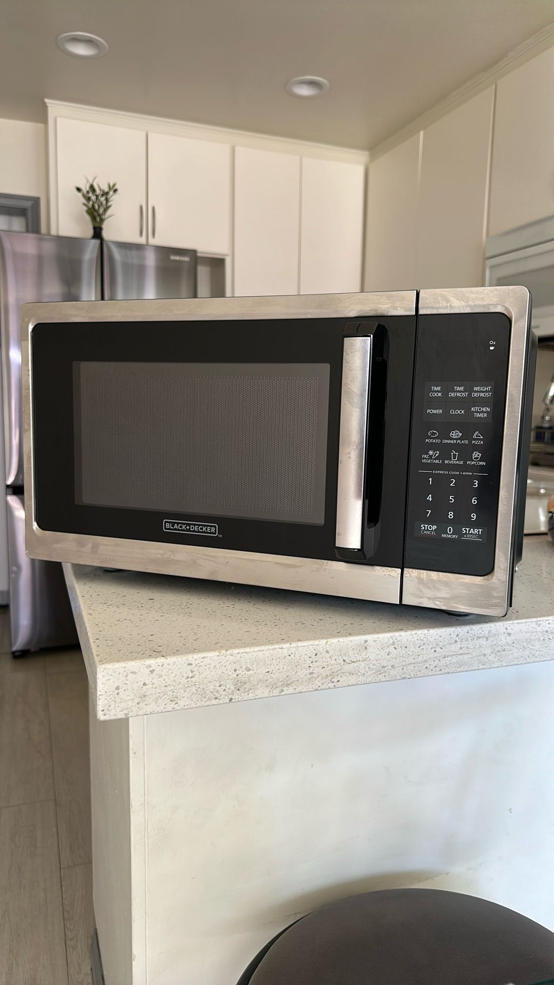 Black & Decker microwave
