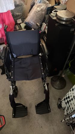 Wheelchair 18 inch seat 16 inch depth excellent condition