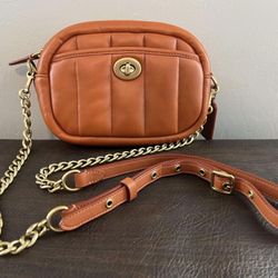 Auth Coach Camera Bag With Quilting Canyon New