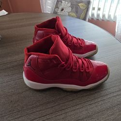 Jordan
Air Jordan 11 Retro "Win Like 96" sneakers