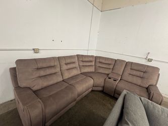 Section Sofa Couch - Financing/Delivery Available