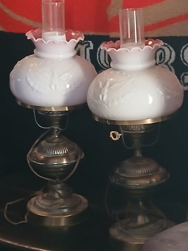 Vintage Antique Electrified Brass Hurricane Oil Lamp With Eagle Milk Glass Shade