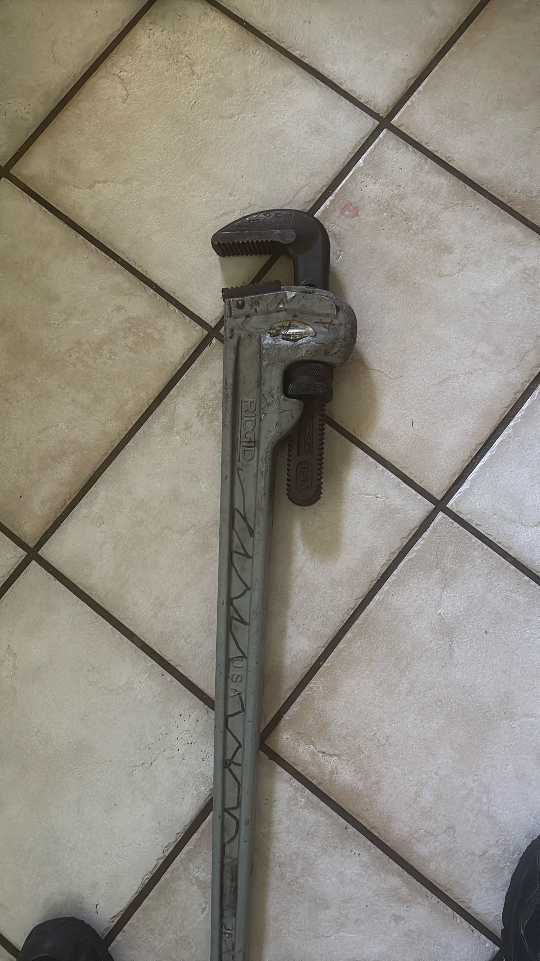 36” Aluminum Pipe Wrench