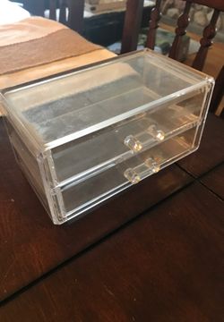 Clear plastic container