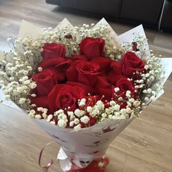 Flowers/ Flores / Arrangements/ Arreglos Florales