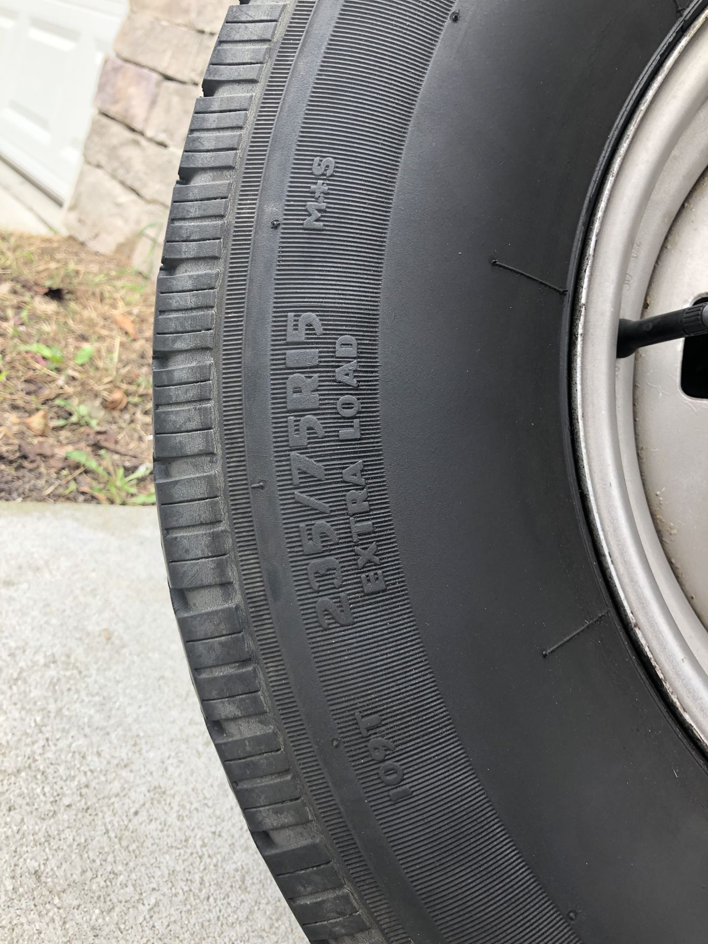 4 Tires with rims P235/75R15 for Sale in Suffolk, VA - OfferUp