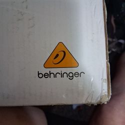 Analog Drum Machine Behringer Rhythm Designer Rd8