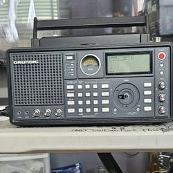 Grundig Satilight Am Fm Broadband Connection 