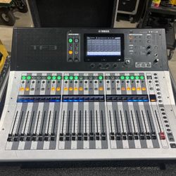 Mixer Yamaha TF3