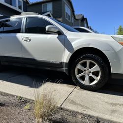 2013 Subaru Outback Awd Clean Title 