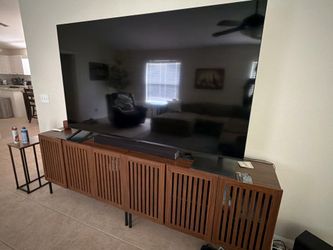 85 inch TV and TV stand
