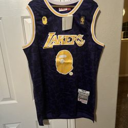 Bape X Lakers Size 2xl