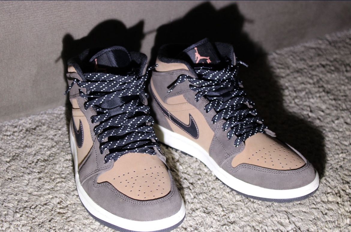 Air Jordan Mid ‘Dark Chocolate’