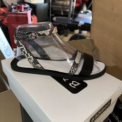 Women’s Sandals