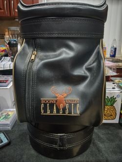 BOONE VALLEY CLASSIC GOLF ⛳ BALL CADDY OR YOU  CAN USE IT AS A  TRASH CAN.