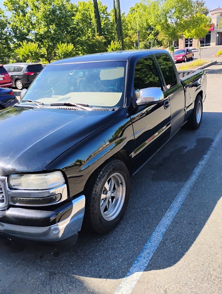 Chevy Silverado 2001 Clean Title