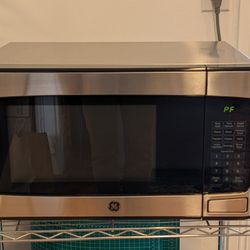 GE 950W Microwave JES1145SH1SS