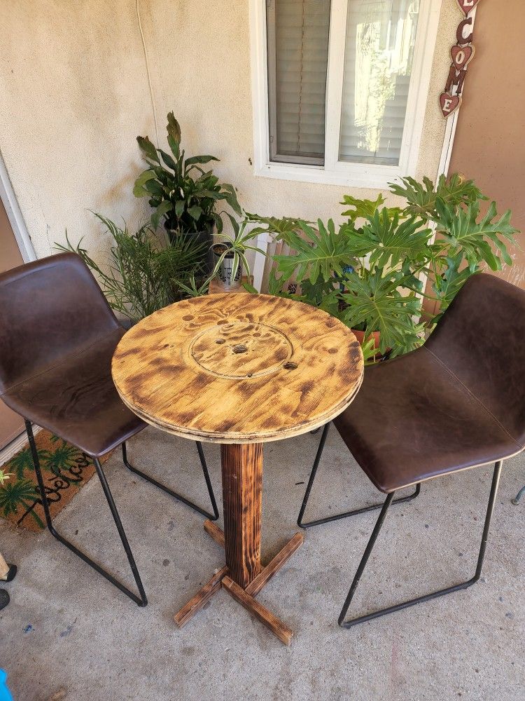 Wooden Spool Bar Table & Chairs