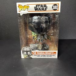 The Mandalorian with The Child PoP! #380