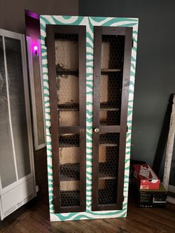 Free Cabinet 