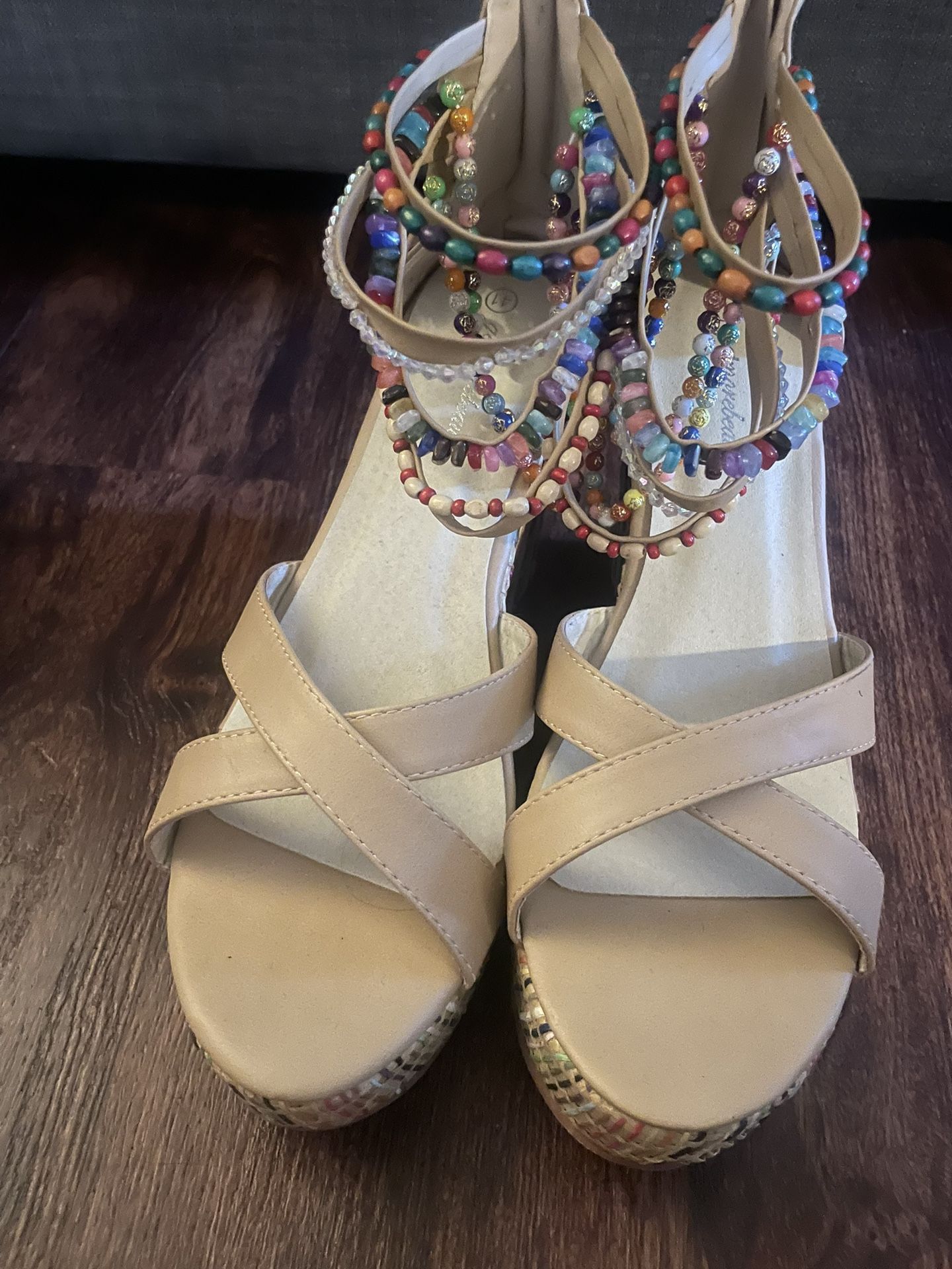Beige Wedges With Multicolor Beads And Heel Design 