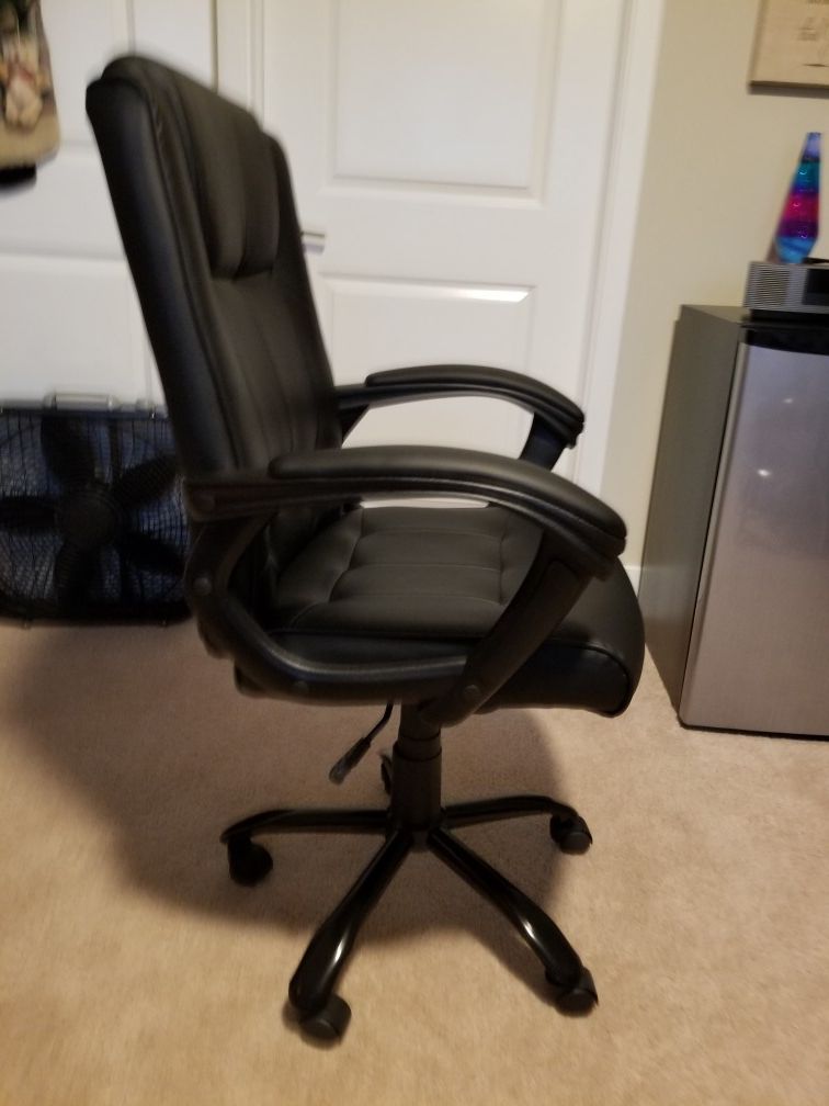 Computer chair