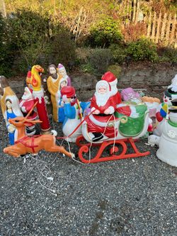 Vintage Santa Sleigh Reindeer Blow Mold Outdoor Christmas