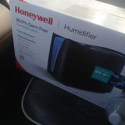 Honeywell 99.9 Germ Free Humidifier 