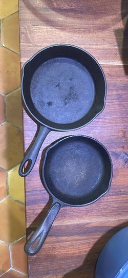 Small cast iron skillets 6in and 7in