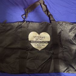 VS. Fashion Show London 2014 Tote Bag