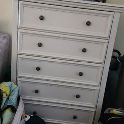 Dresser 5 Drawer