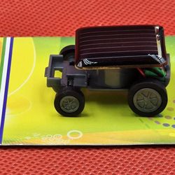 Micro Solar Powered Racing Car Vehicle Gadget Educational New In Package  (c52)