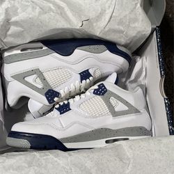 Air Jordan 4 Retro Size 8