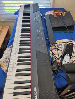 For sale: Alesis Recital - 88 Key Digital Piano Keyboard